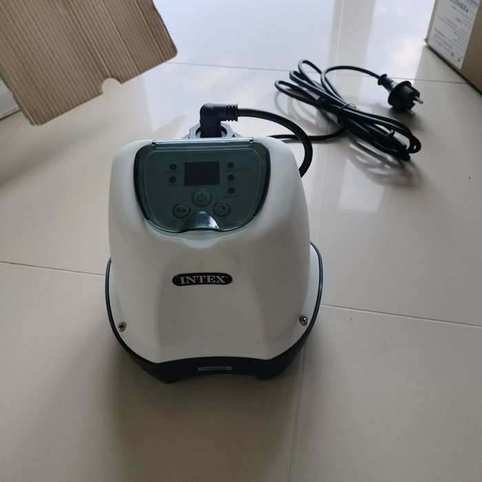 Generator chloru do basenów ogrodowych 2 g/h Intex Seria QS200