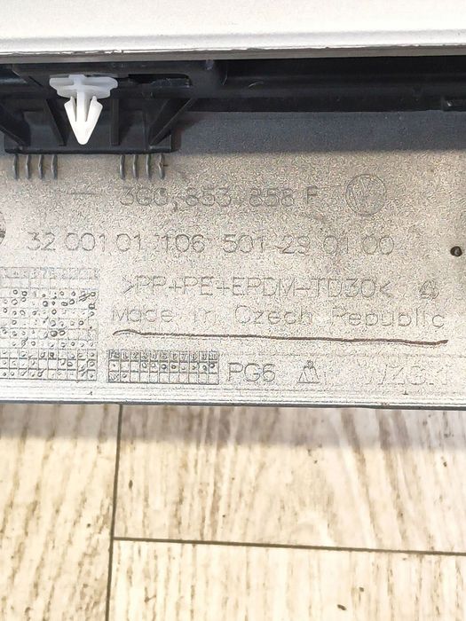 nakładka progowa prawa strona volkswagen passat b8 3g0853858f