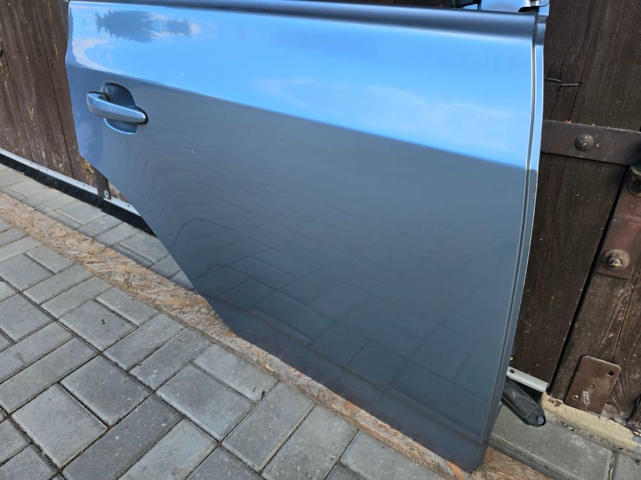 BMW X3 E83 Drzwi Prawe Tył BLUEWATER 896/5
