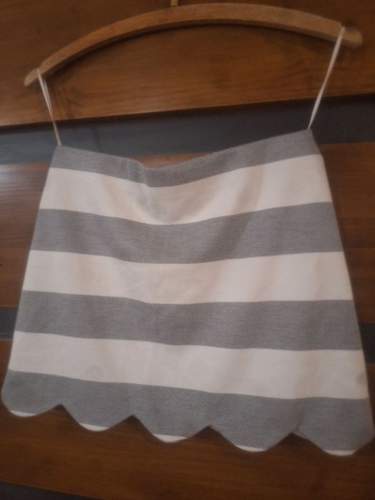 Spódniczka Top Shop rozm.S,viskoza,stan bardzo dobry.