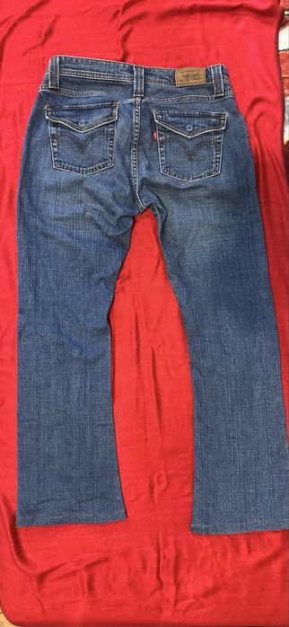 Джинси Levis 542