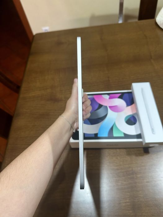 Ipad Air Wifi Silver 256gb (4.ª geração)