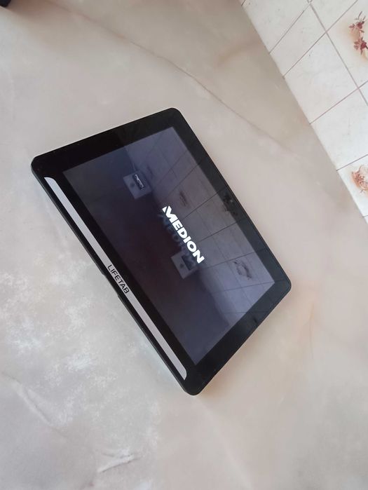 Планшет Medion LIFETAB