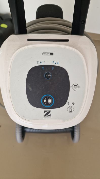 Robot para lavar piscina - Aspirador Voyager™ RE 4700 iQ