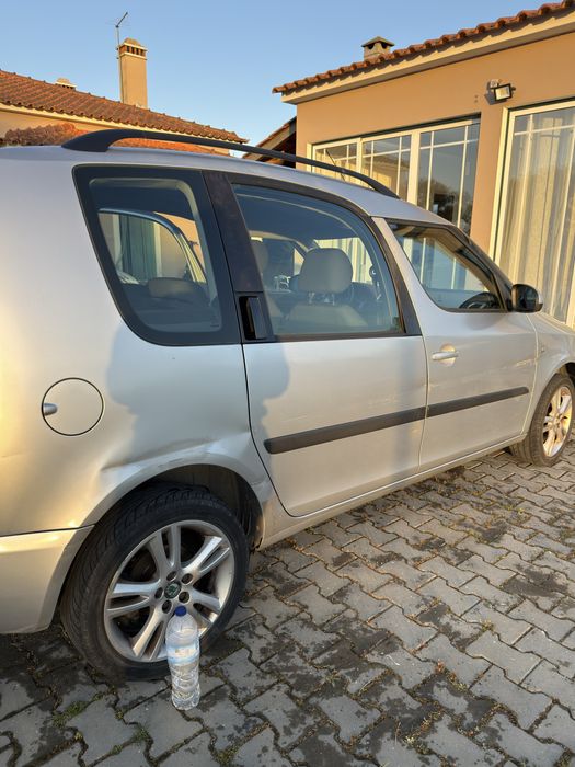 Skoda 2011 em perfeita funcionalidade
