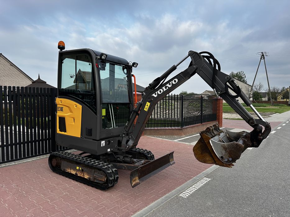 Minikoparka VOLVO EC18 E Rok. 2020! (Terex, Wacker Neuson, Kubota, Caterpillar, EC18D)