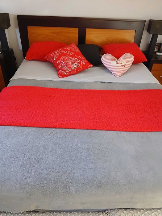Cama de casal + estrado + colchao