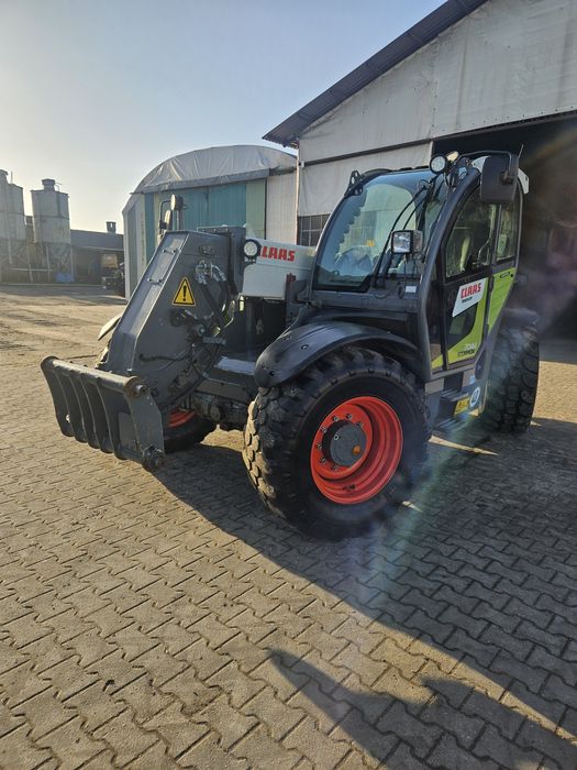 Ładowarka teleskopowa Claas Scorpion 7044