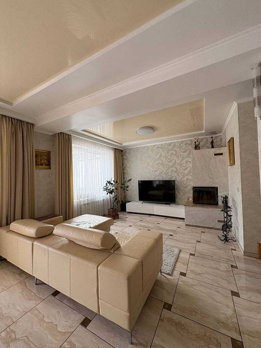 Продаж котеджу у Франківському р-ні поруч із ЖК Америка