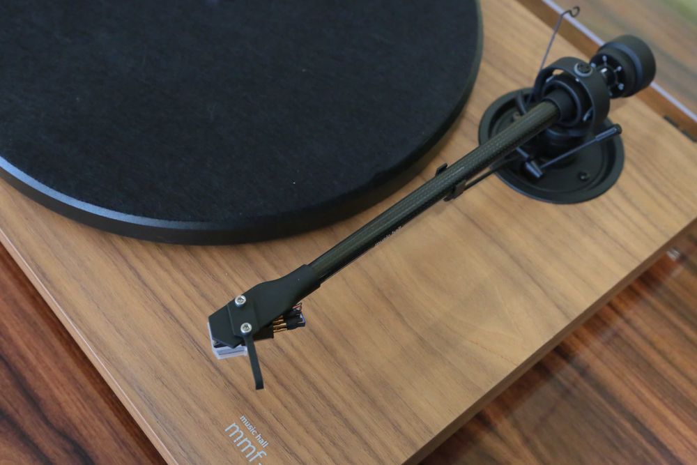 Music Hall Mmf-2.3 z wkładką Music Hall Spirit