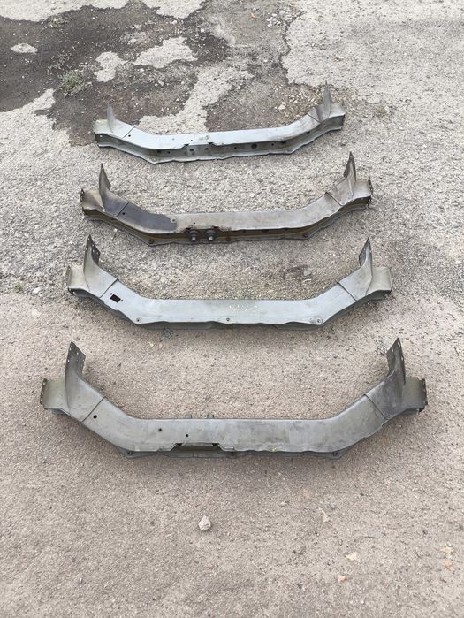 БАЛКА/ ПЕРЕМИЧКА між лонжеронами Dodge JOURNEY 2.4 3.6 висвердлена