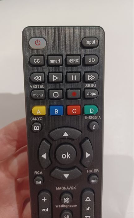 Universalny pilot do TV