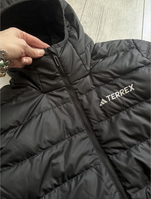 Куртка пуховик демізесонна з капюшоном adidas terrex розмір s
