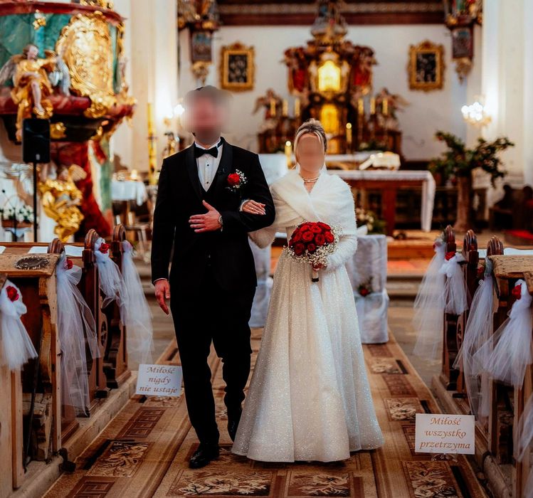 Zjawiskowa suknia ślubna jak z bajki
