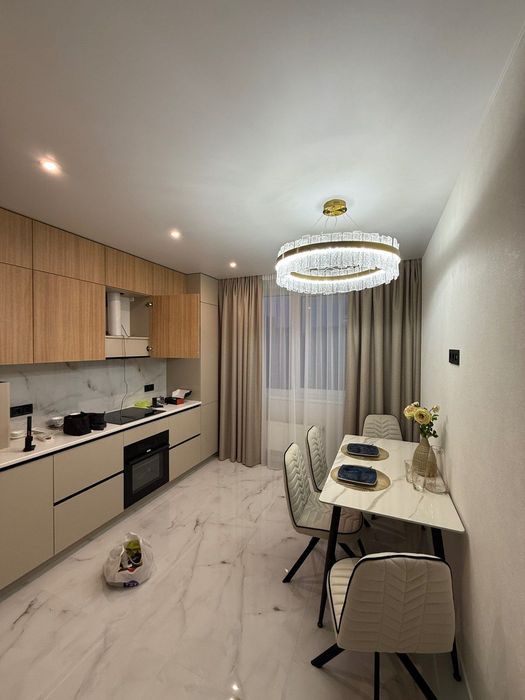 Евро 3 х комн . Рассрочка . Ремонт ,мебель ,техника . Архитекторская