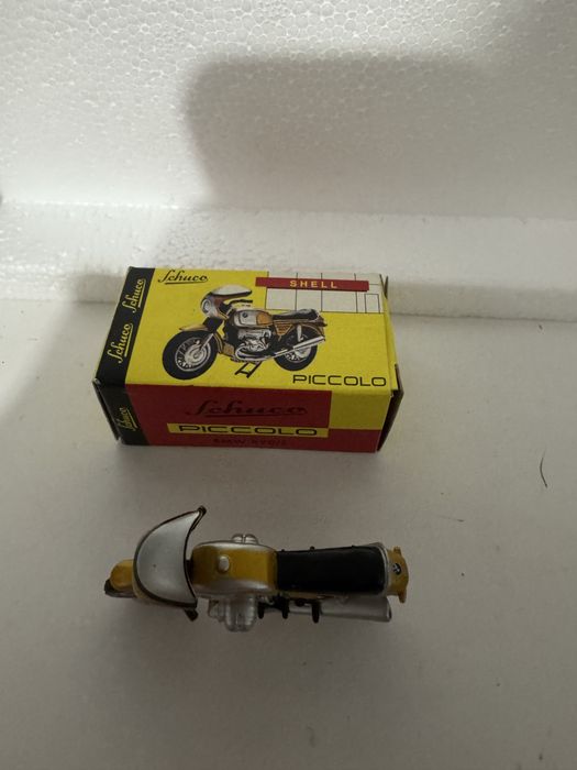 Miniatura Schuco Piccolo BMW R90/S
