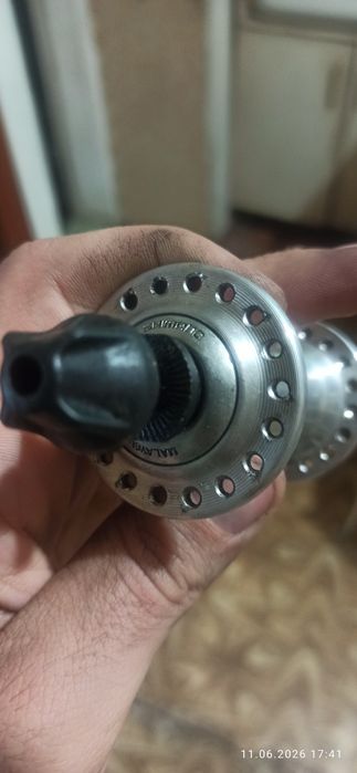Передняя втулка Shimano HB-RM40 36H, спицы 248мм 26" 36шт.