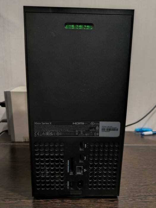 Xbox Series X в хорошому стані