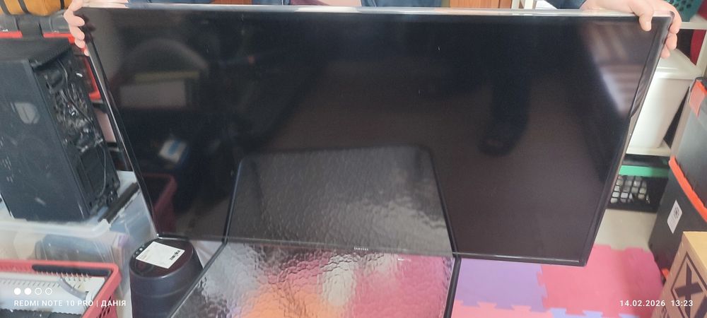 монітор ASUS
Модель: ASUS MG248Q
Дата виробництва: April 2017
Основ