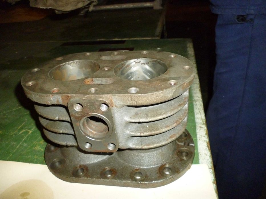 продам кольцо  поршневе   67,5  на  компрессор  Фв6 , фу12