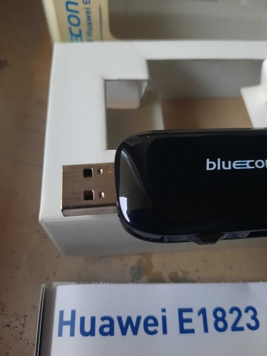 modem USB Huawei E1823 jak nowy wysuwane złącze