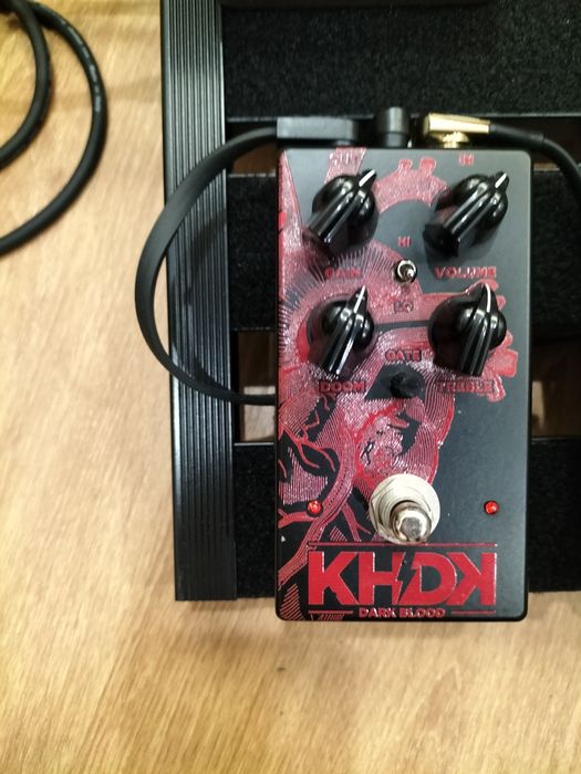 KHDK Dark blood  pedal distorção
