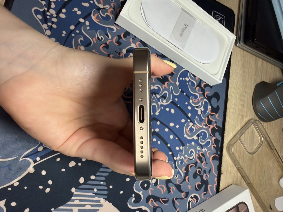 iPhone 16 Pro 128GB Desert Titanium Neverlock ідеальний стан