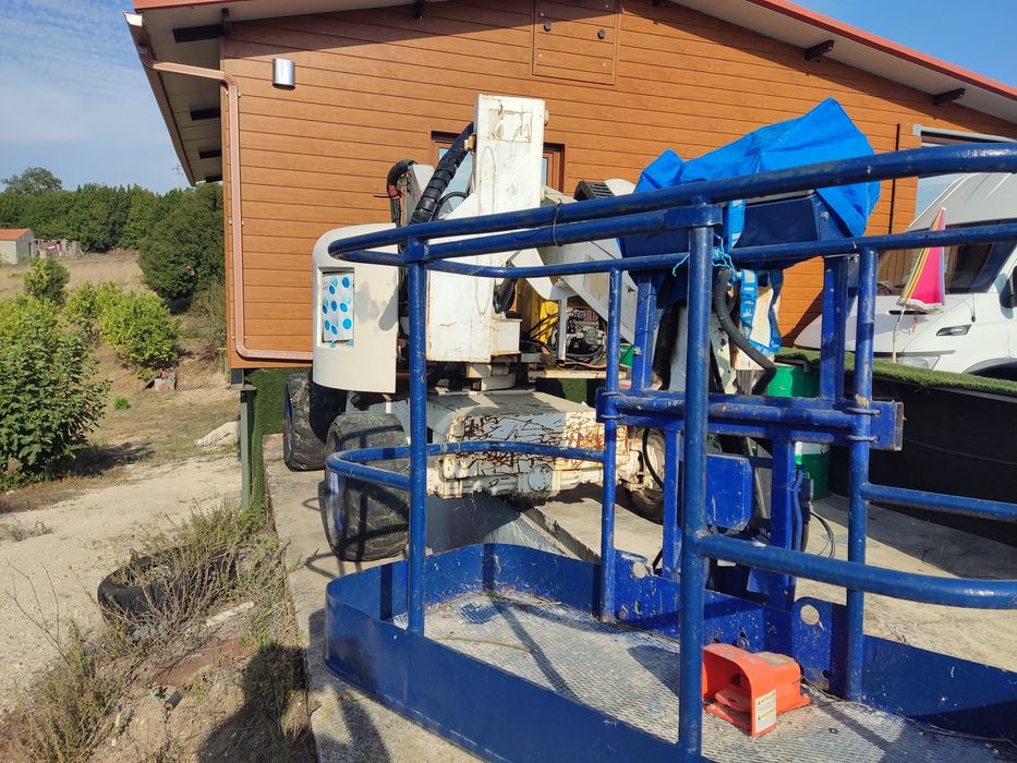 Vendo plataforma elevatória 4x4 terex