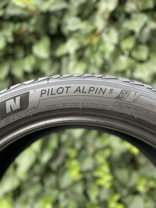 245/45 R19 Michelin Pilot Alpin PA5