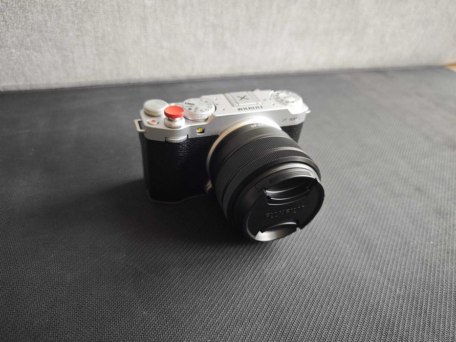 Fujifilm X-M5 + obiektyw XC 15-45mm F3.5-5.6 OIS PZ + akcesoria