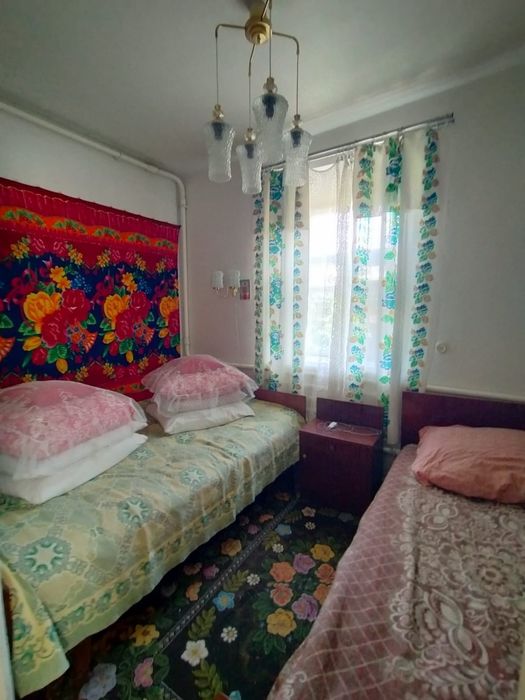 Продається гарний будинок в Садках.