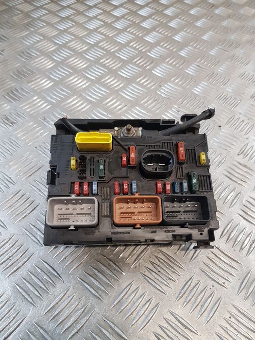 Skrzynka Bezpieczników Moduł Bsm-L11 9661708280 Peugeot 307 1.6Hdi 06R
