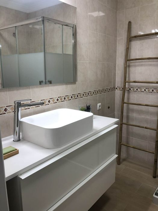 T1 com vista mar a 50 m da praia, em Armacão de Pêra