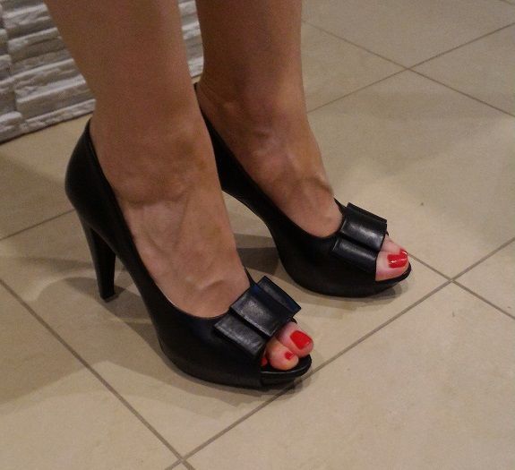 Skórzane szpilki SAGAN