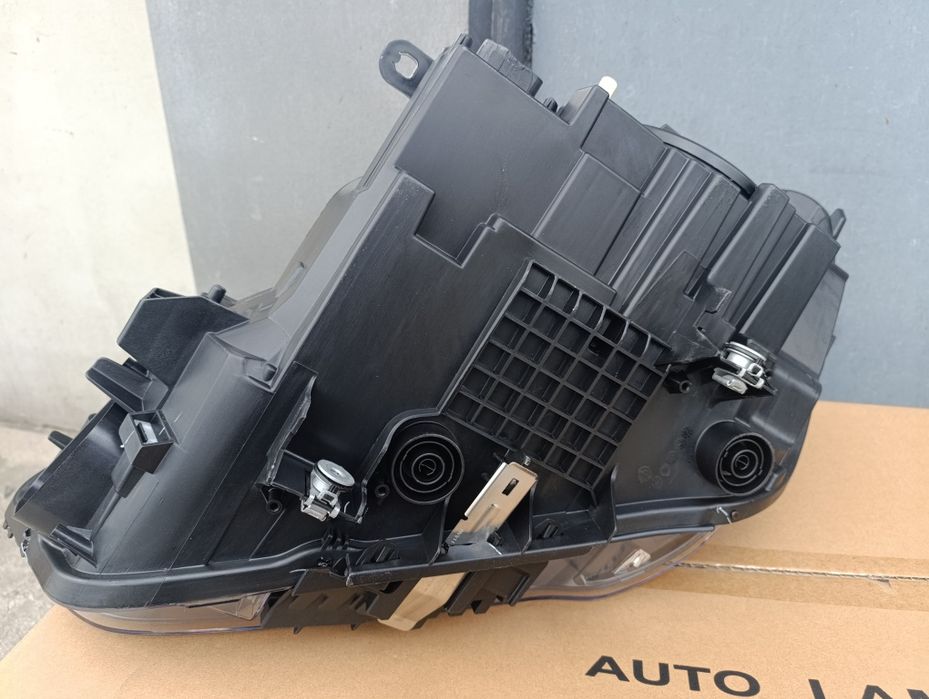 Фара BMW X1 F48 2015-2019 63117346534,63117346533