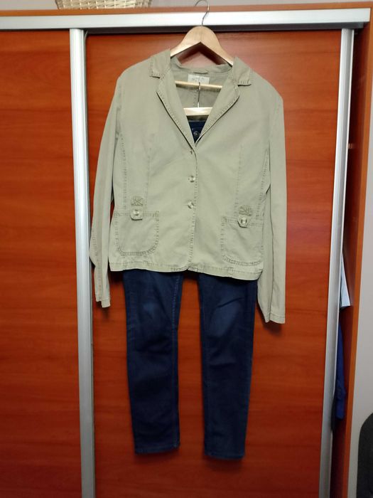 garnitur damski dwuczęściowy