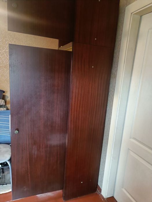 Продам шкаф , пенал