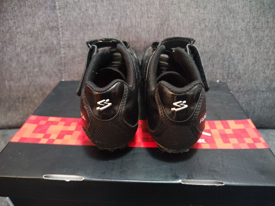 Sapatos de ciclismo/BTT