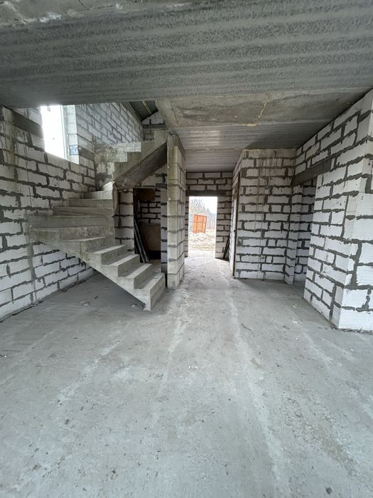 Готовий будинок ! 135 м2, 8 сот землі, 17 квт світло, можливий газ