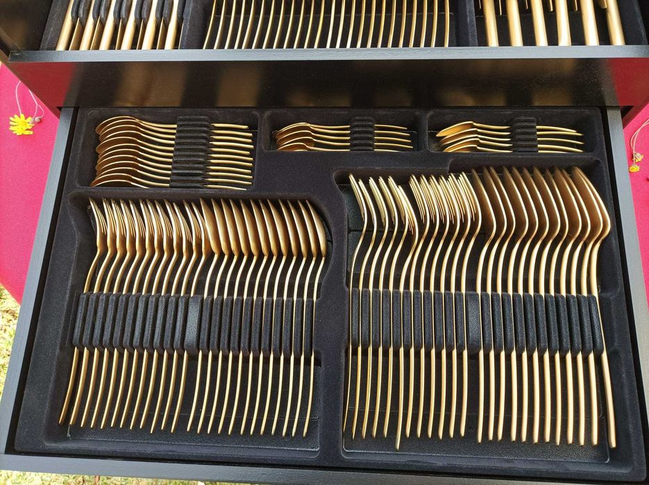 Faqueiro Dourado de excelência - 130 peças - Herdmar