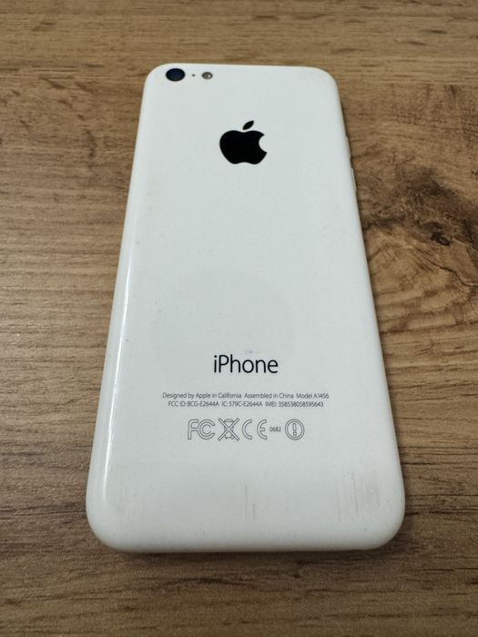 Продаю iphone 5c