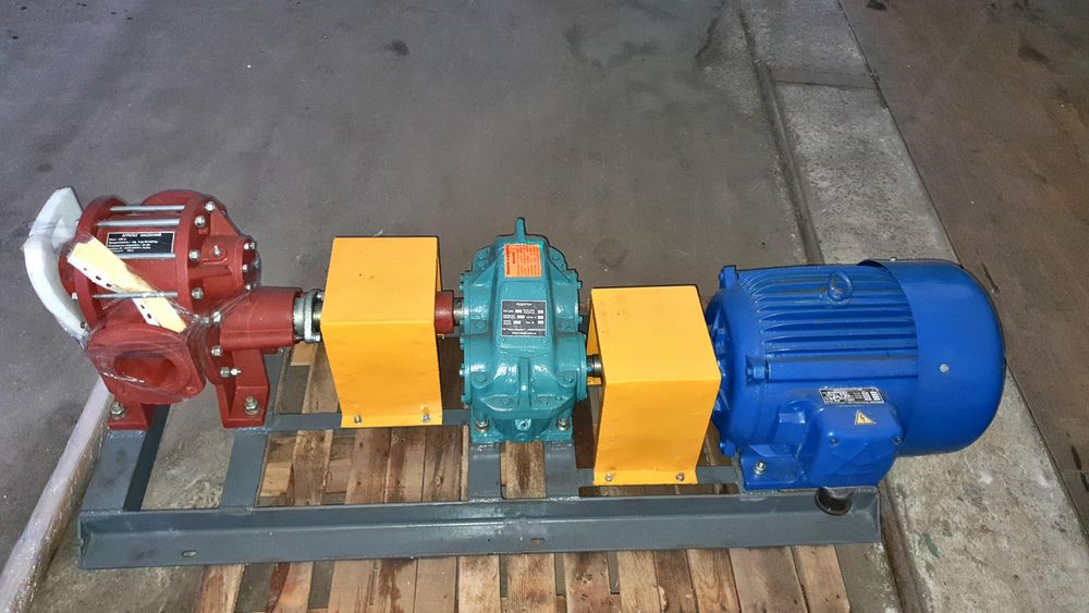 Насос П6 ППВ для перекачки лака , сусла, патоки, мелассы, мезги.