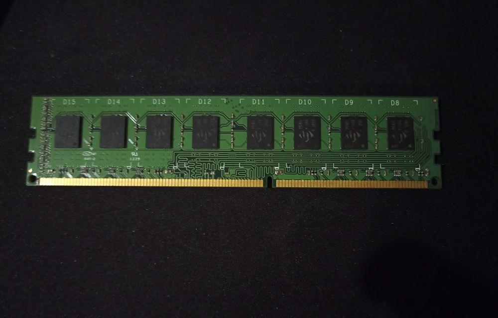 Оперативка ddr3 2gb
