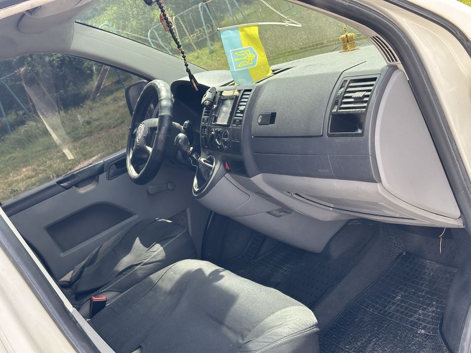 Продам Volkswagen Transporter T5 2.5tdi 6-ти ст, довга база, пасажир
