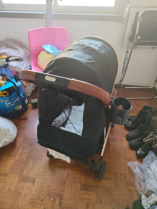 Carrinho de bebé