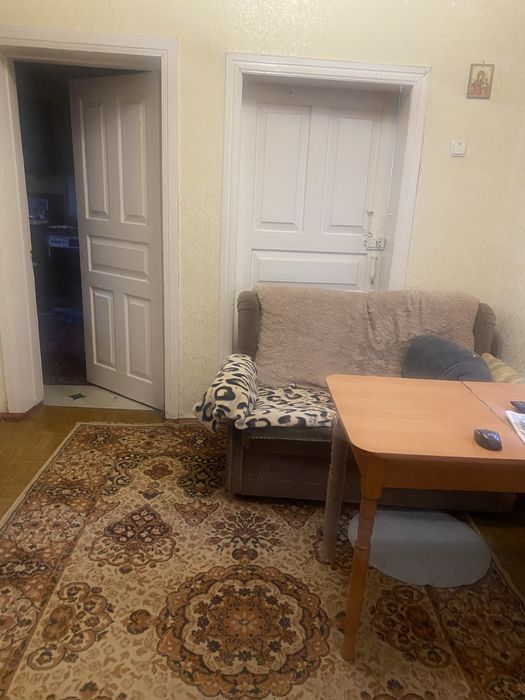 Продам газ. будинок зі зручностями в районі монастиря