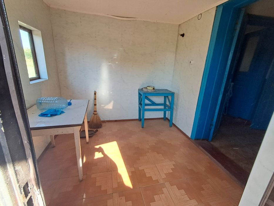 Продам  цегляний будинок.