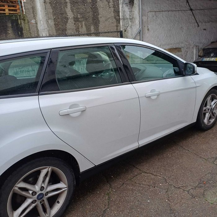 Vendo Ford Focus Titanium impecável 2015