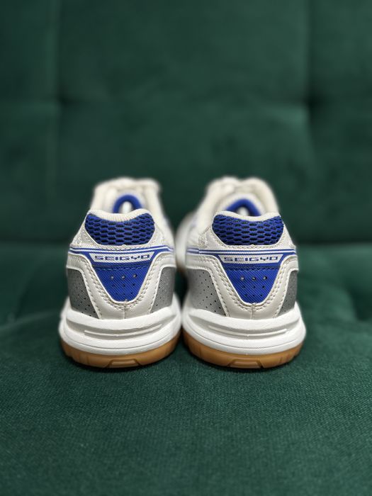 buty damskie firmy Asics