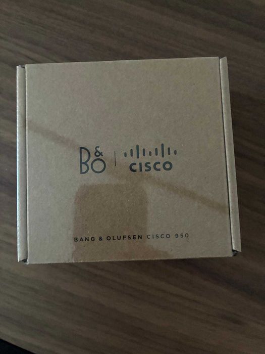 earbuds Bang & Olufsen Cisco 950 novos a estrear